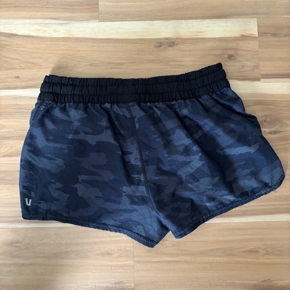 Vuori Women's Black Camo Active Shorts with Drawstring - Picture 3 of 3
